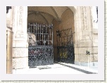Site of John Lennon's Murder - Dakota Building NYC * 2592 x 1944 * (1.57MB)